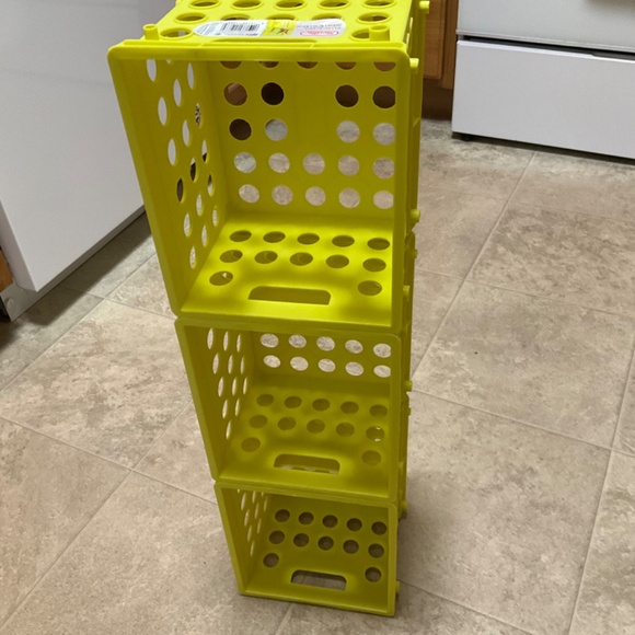 Stackable Bundle of 6 Neon Mini Crates - Picture 8 of 11
